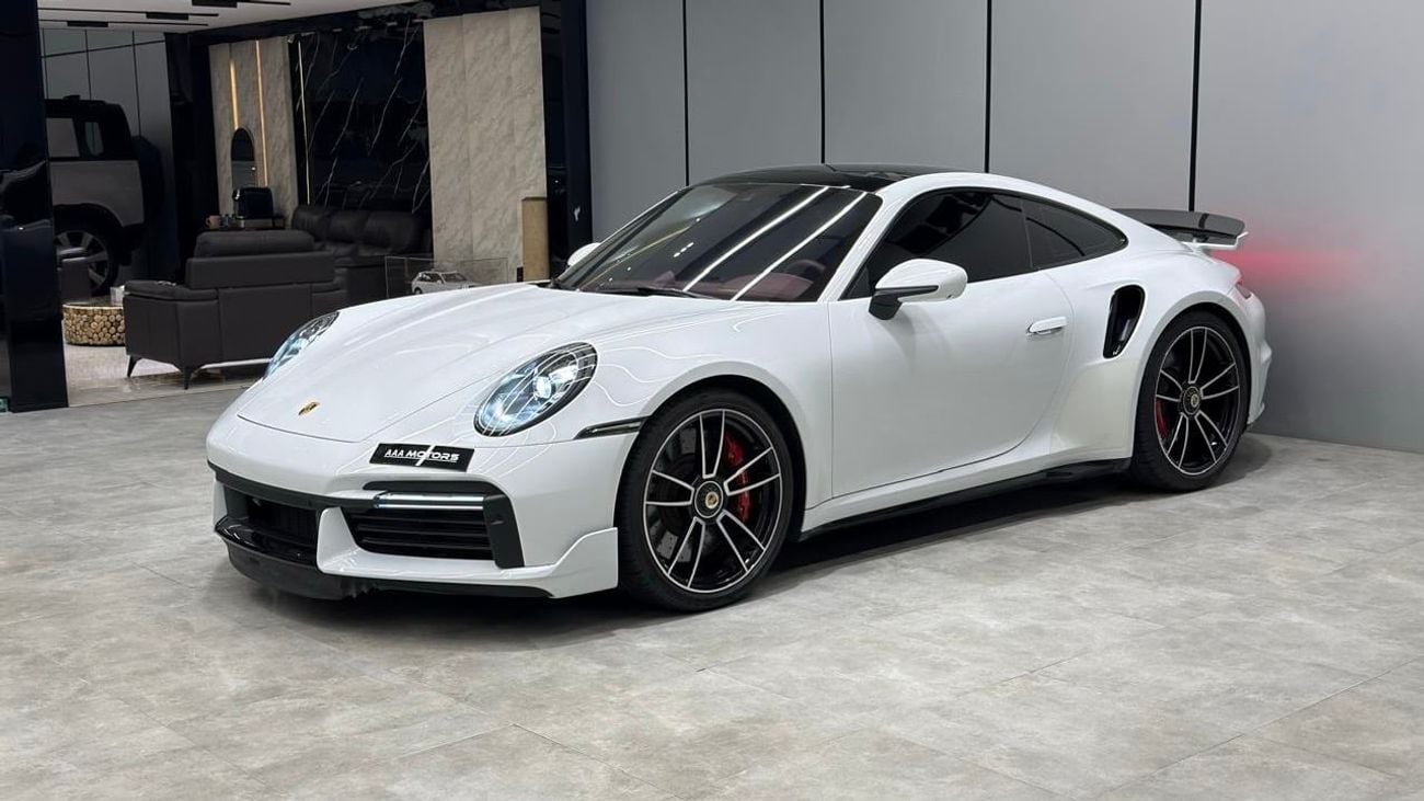 Porsche 911 TURBO GCC under warranty