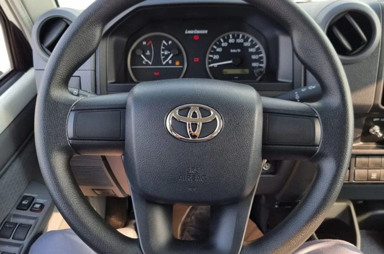 تويوتا لاند كروزر 70 76 SERIES TOYOTA LAND CRUISER 76 SERIES | 4.2L V6 DIESEL | LEATHER SEATS | DIFF LOCK | 5 DOORS | MY2025