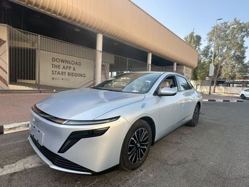 Nissan N6 MAX