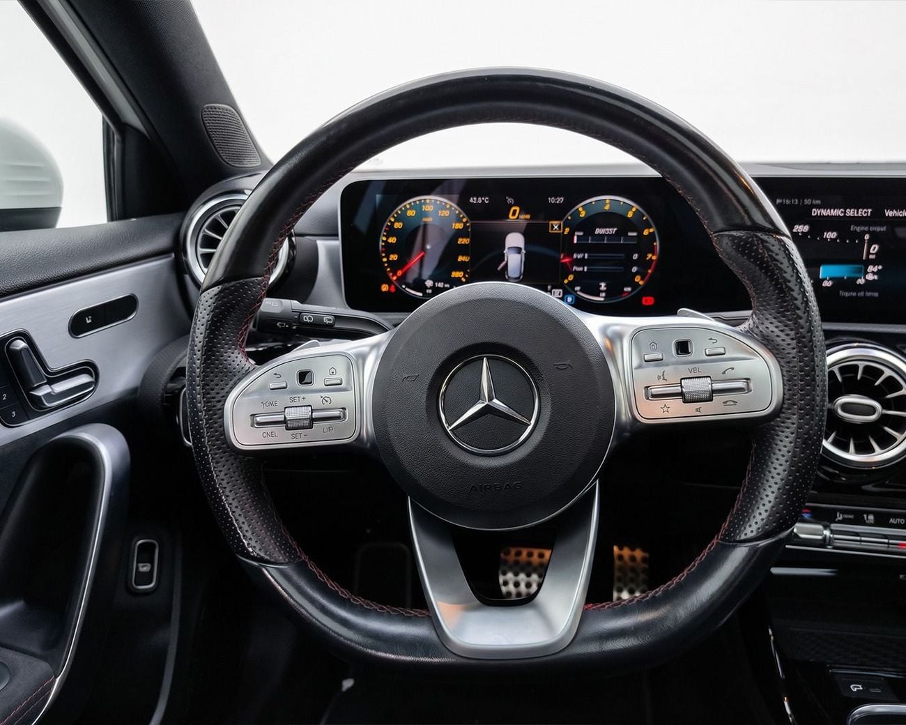 مرسيدس بنز A 35 AMG 4MATIC مواصفات دول مجلس التعاون الخليجي | 1469 درهمًا إماراتيًا شهريًا