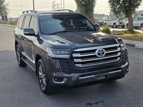 تويوتا لاند كروزر sahara