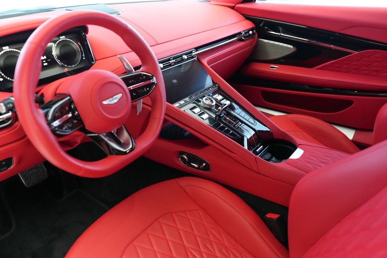 Aston Martin DB12 STANDARD