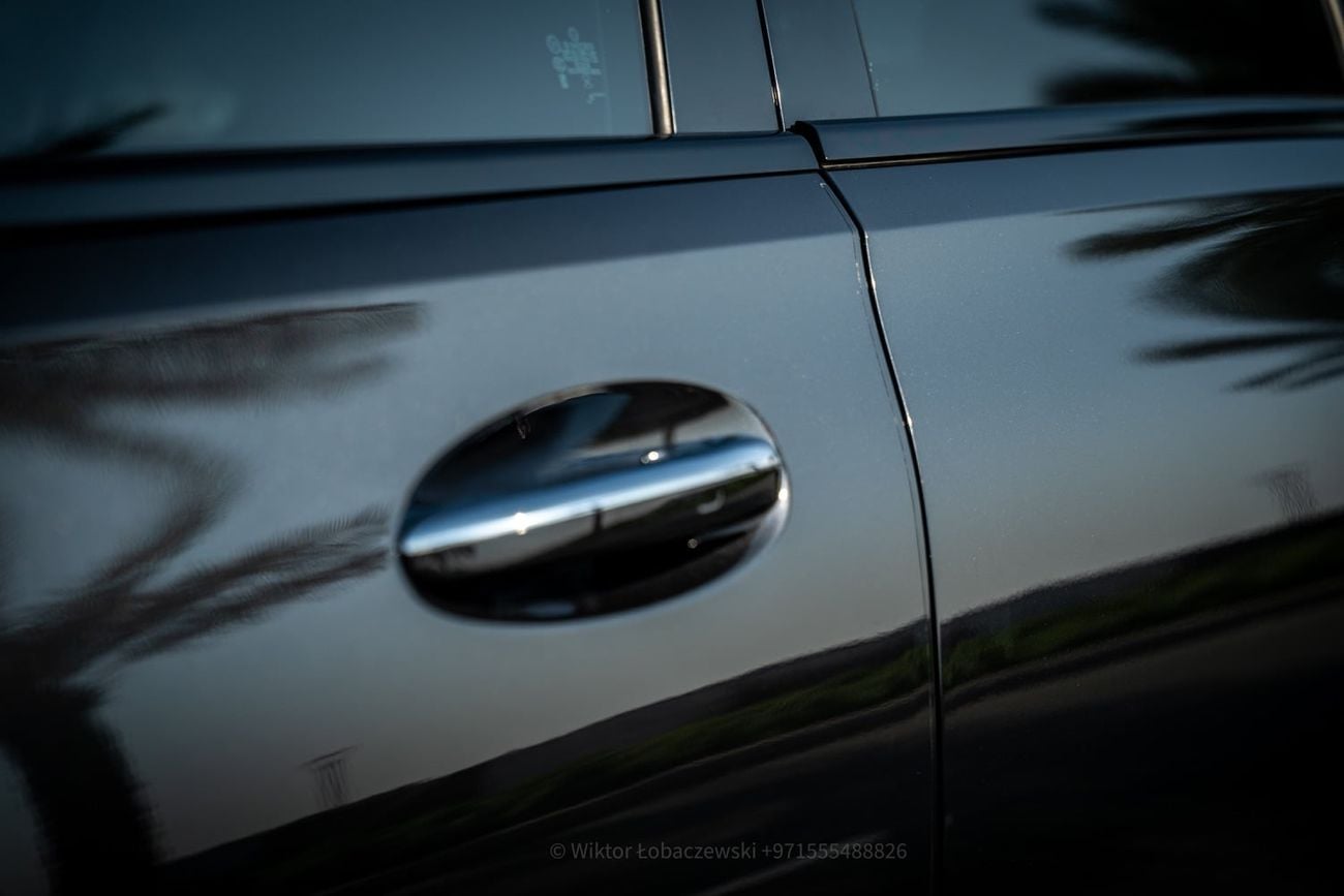 Mercedes Benz C300 STANDARD
