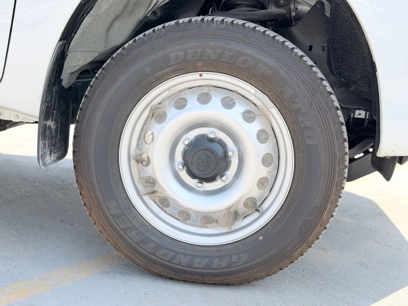 Toyota Hilux DLX Toyota Hilux Double Cab Diesel 2.4 Basic 4x4