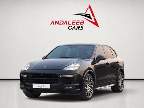 Porsche Cayenne GTS PORSCHE CAYENNE GTS | 4.8L V8 | 440 HP | AWD | 2016 | GCC SPECS