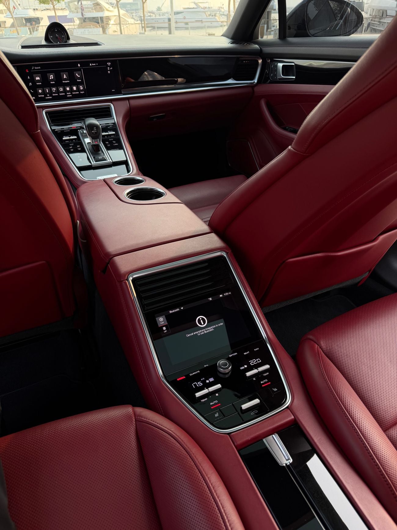 Porsche Panamera 4