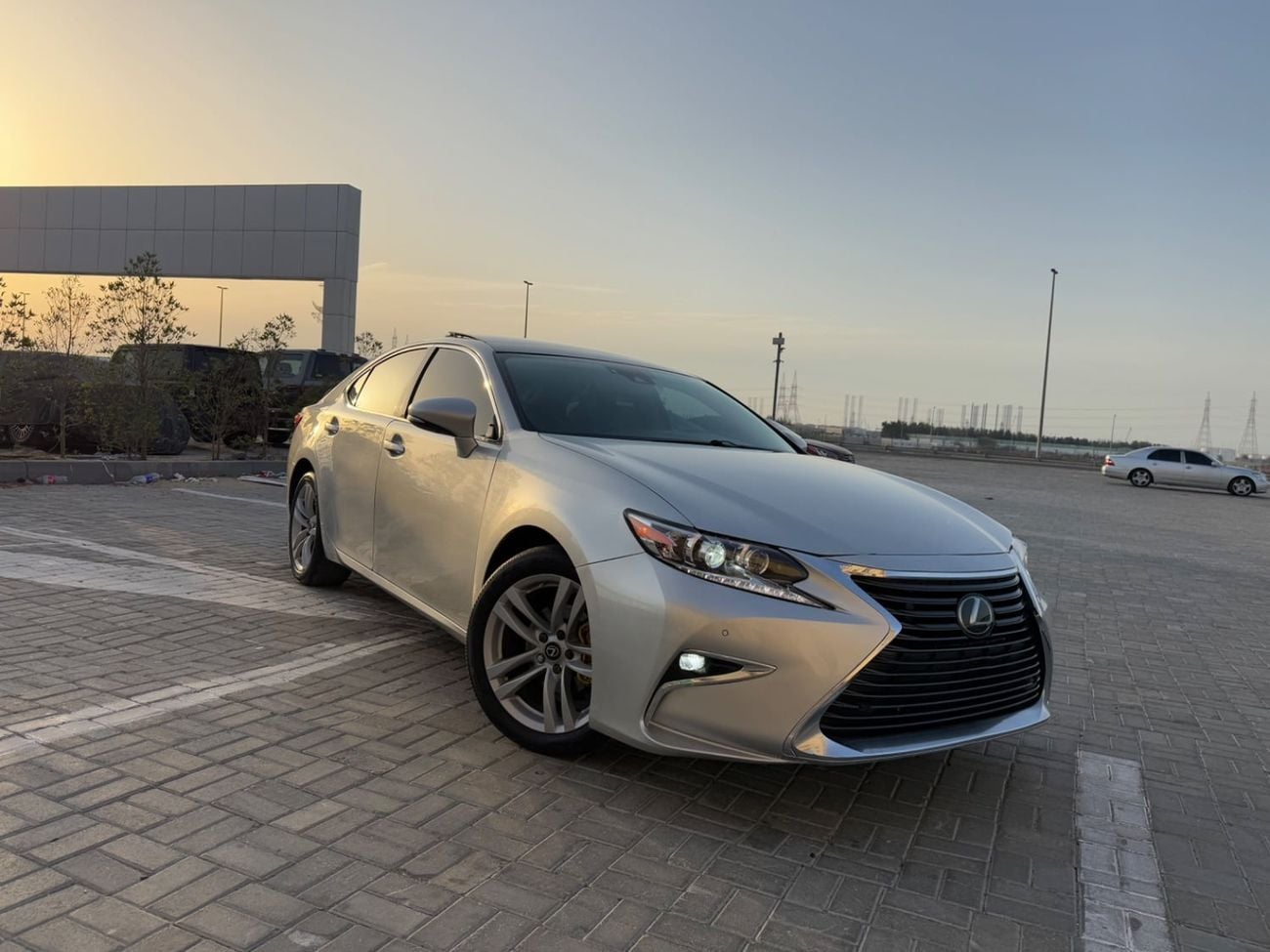Lexus ES350 2016