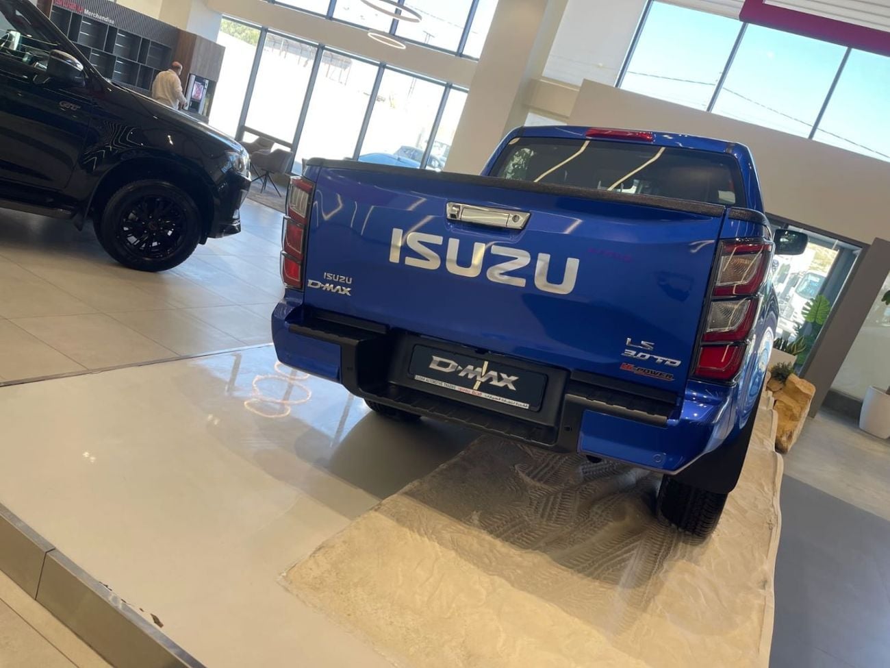 Isuzu D-MAX ISUZU D-MAX 3.0 LS Crew Cab 4×4 Automatic 2027