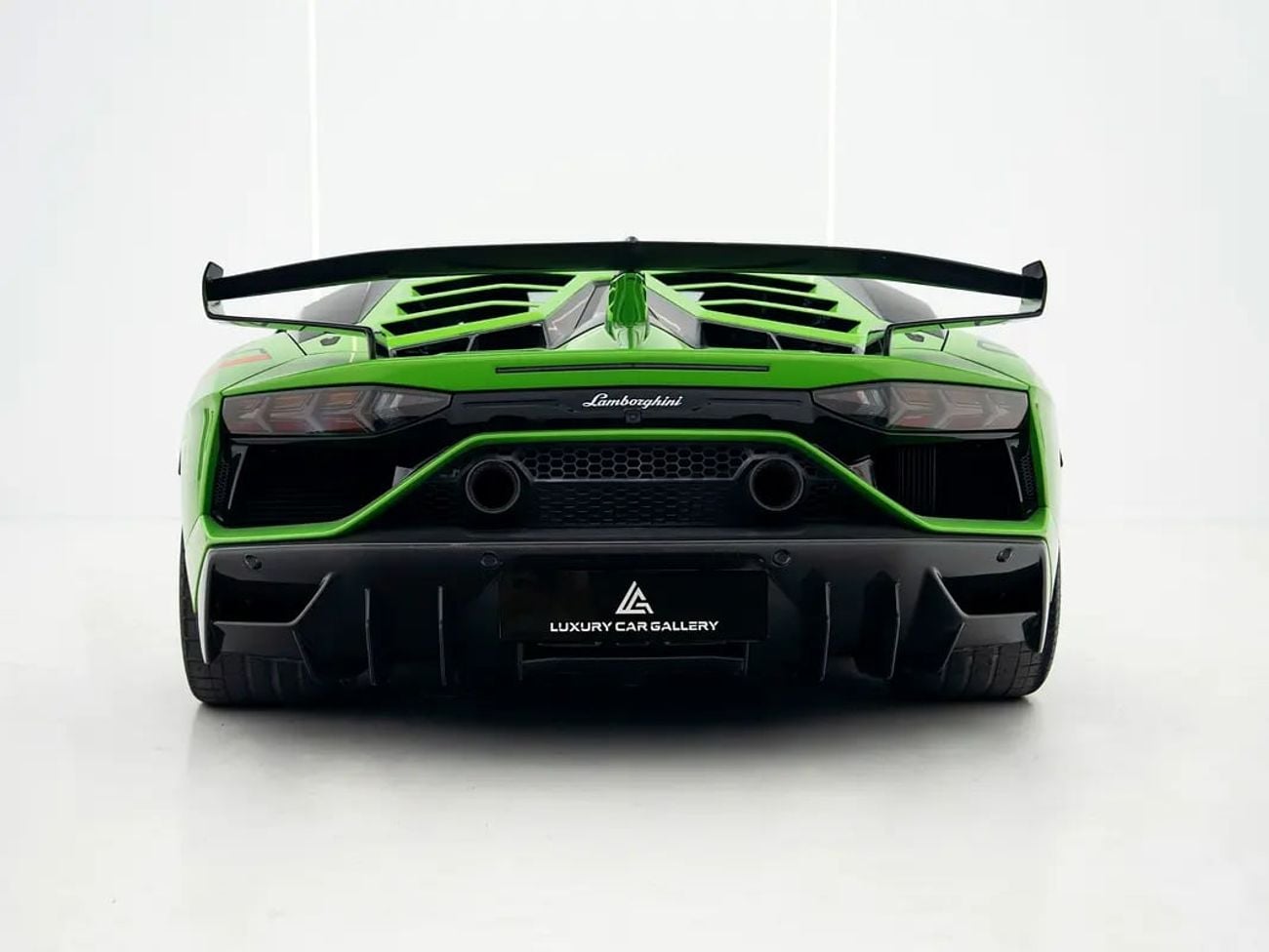 Lamborghini Aventador SVJ ONE OF 900 COUPÉS | ALA 2.0 | CARBON-FIBRE BUCKET SEATS