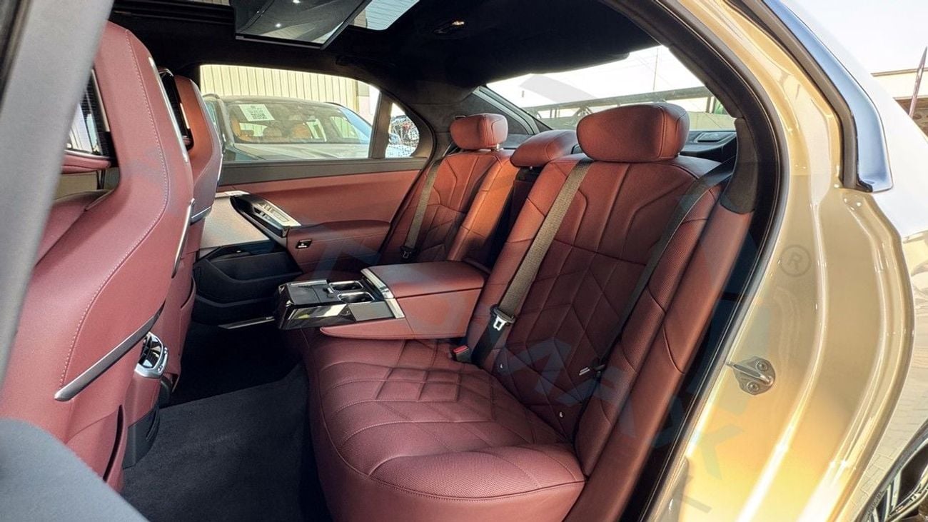 BMW 735i M SPORT (For Export , НА ЭКСПОРТ) 2026 3.0T RWD GCC Без пробега