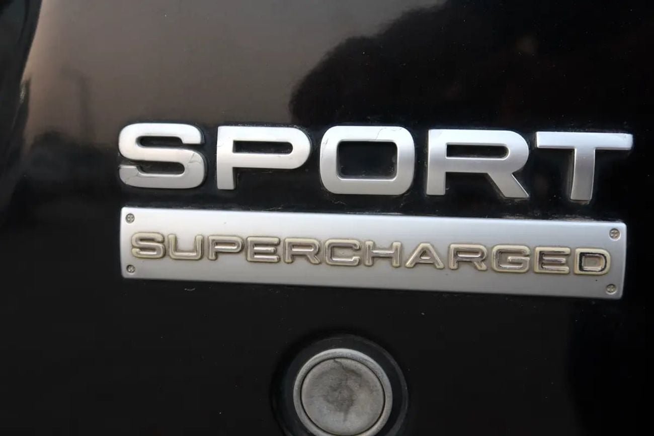 Land Rover Range Rover Sport Pristine HSE Supercharged | GCC Specs