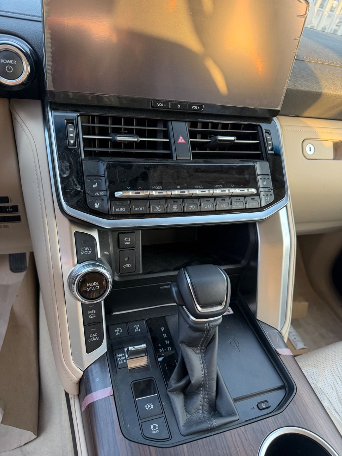 Toyota Land Cruiser VX Twin turbo hybrid