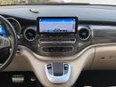 مرسيدس بنز V 250 AVANTGARDE/E MERCEDES BENZ V250 2023 GCC WITH SERVICE CONTRACT IN LOW MILEAGE FULL SERVICE HISTORY TWO KEYS
