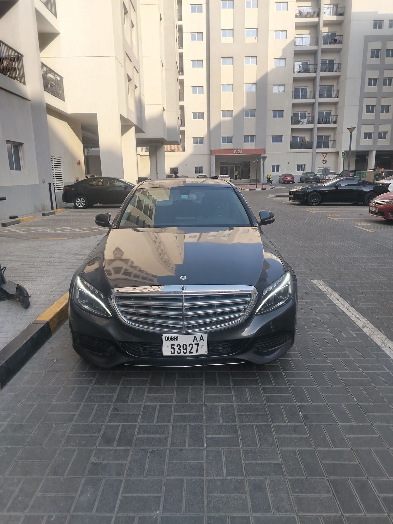 مرسيدس بنز C 300 ستاندارد