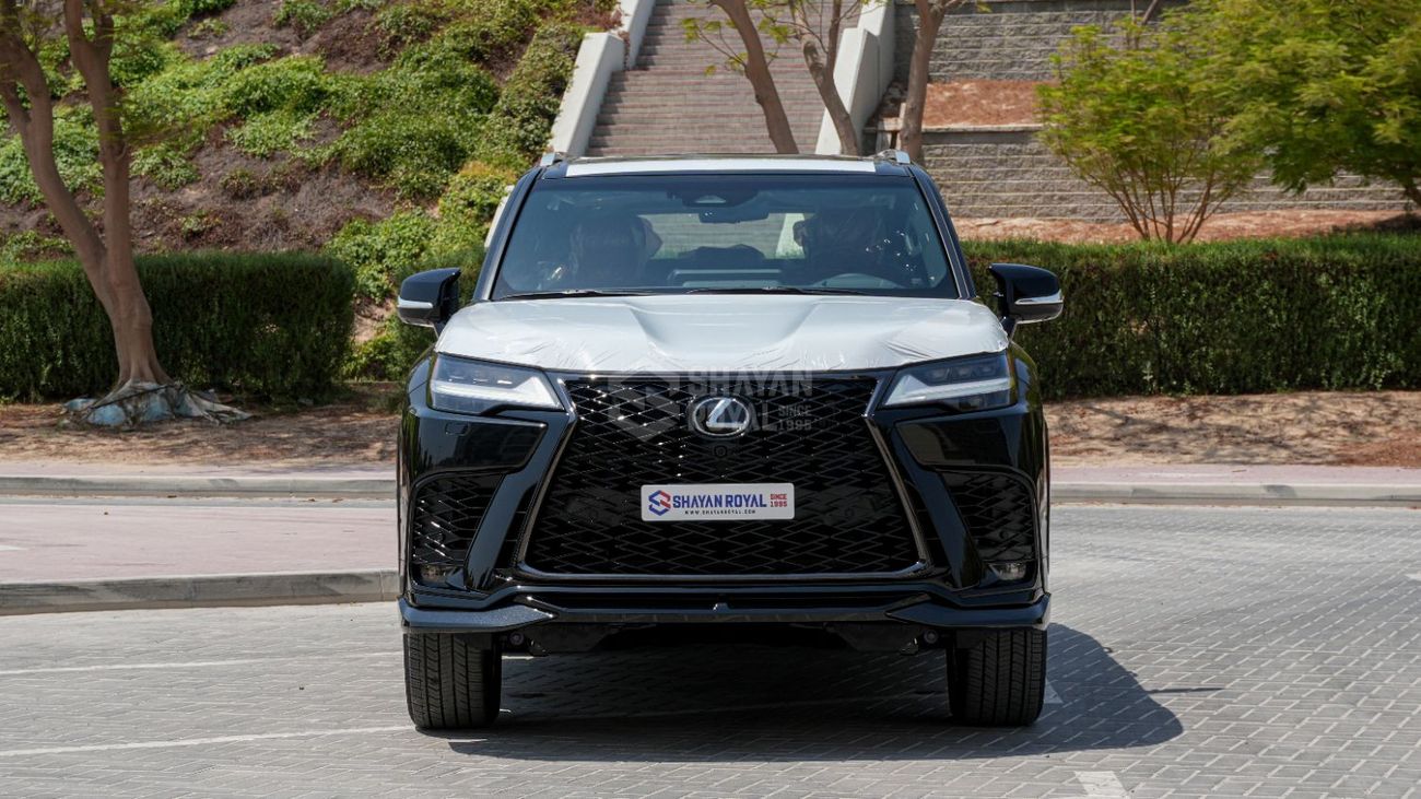لكزس LX 700h F سبورت محرك هجين سعة 3.5 لتر، محرك V6 مزدوج، 5 مقاعد، نظام صوتي مارك ليفينسون 25، نظام ركن آلي، دفع رباعي أ