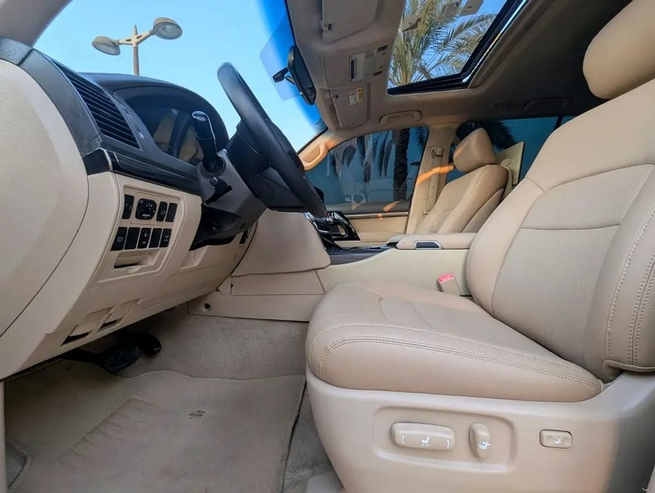 Toyota Land Cruiser GXR Facelifted 2025 Full Option V8 4.6L Interior and Exterior Condition
