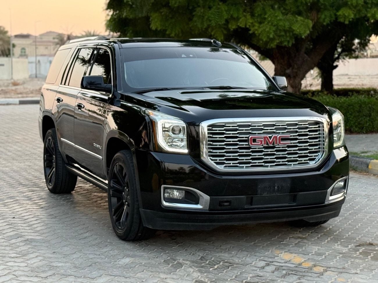 GMC Yukon DENALI