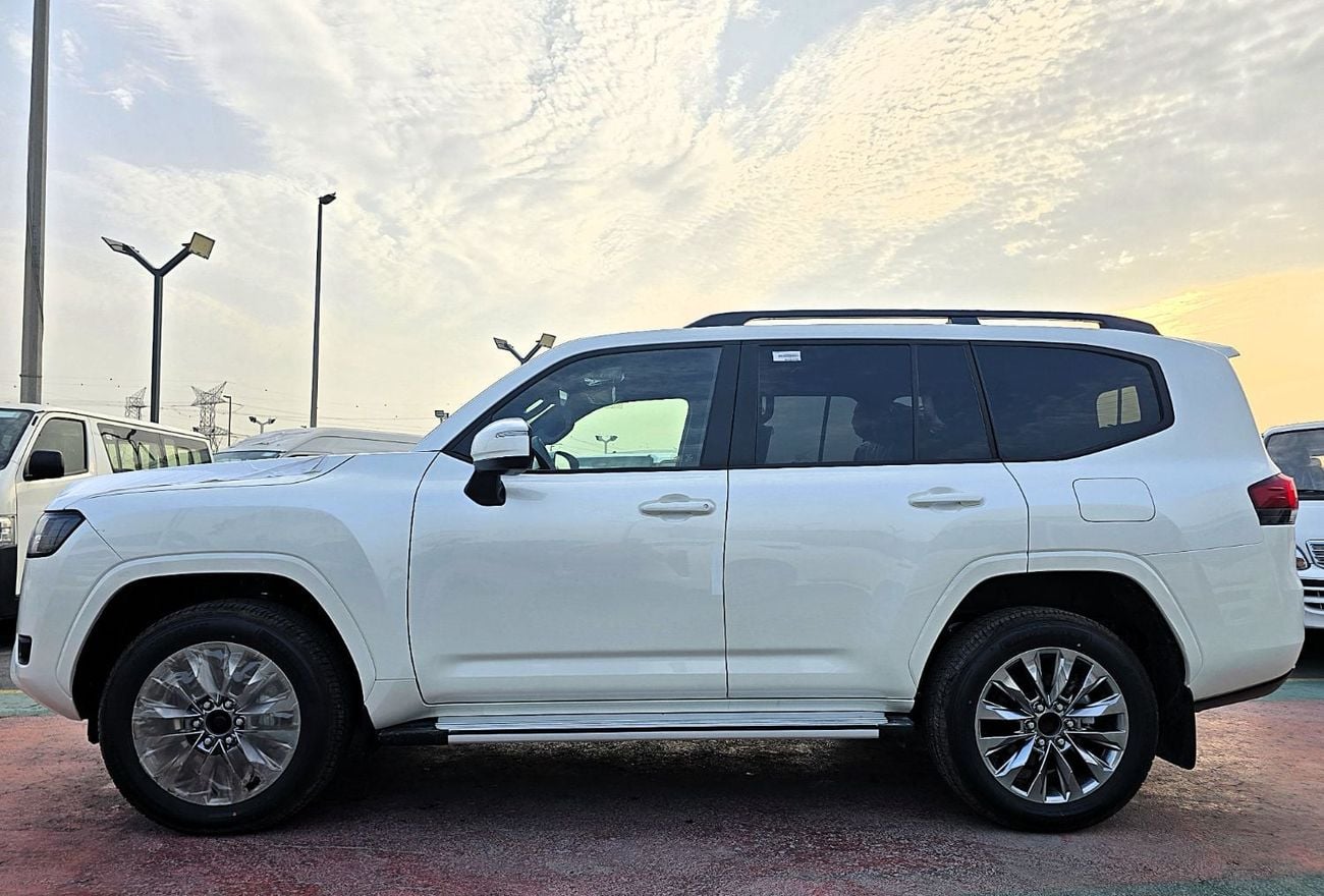 Toyota Land Cruiser GXR Toyota Land Cruiser GXR 4.0L petrol 2026 white color
