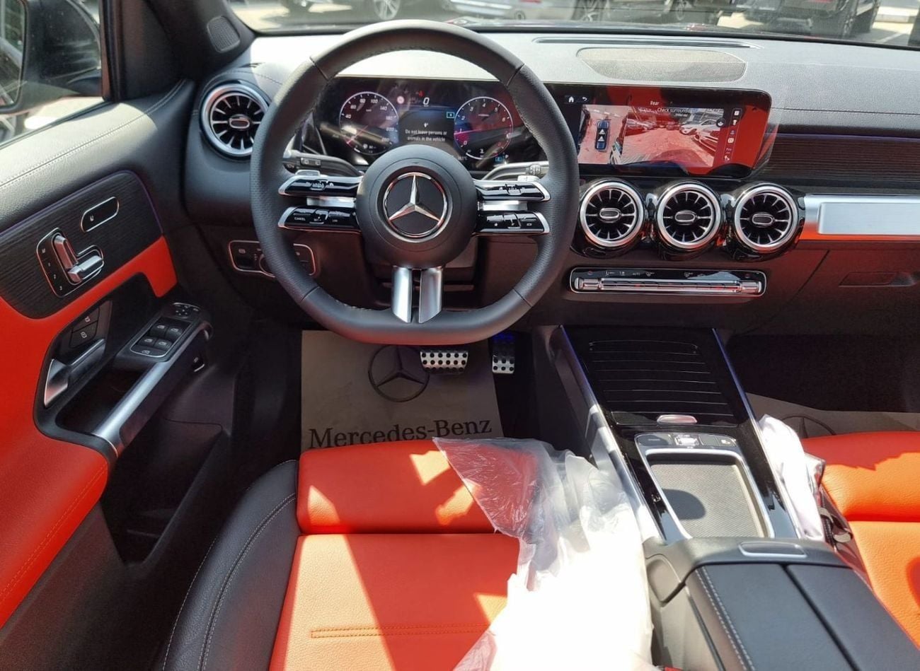 Mercedes Benz GLB200 STANDARD SUV 7 Seater Under Warranty 2025 GCC