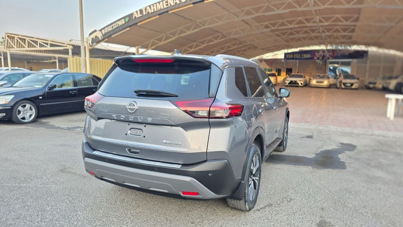 Nissan Rogue PLATINUM