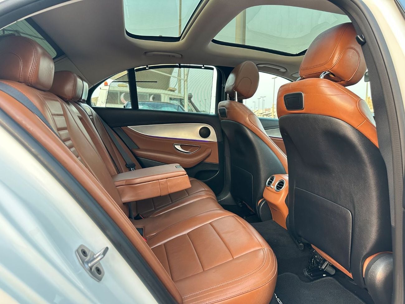 مرسيدس بنز E300 AMG