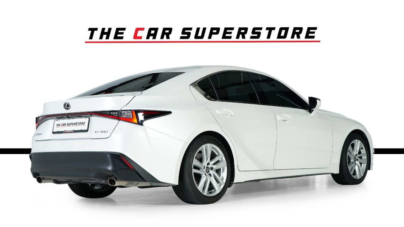 Lexus IS300 PREMIER GCC- warranty and Service package valid till November 2029