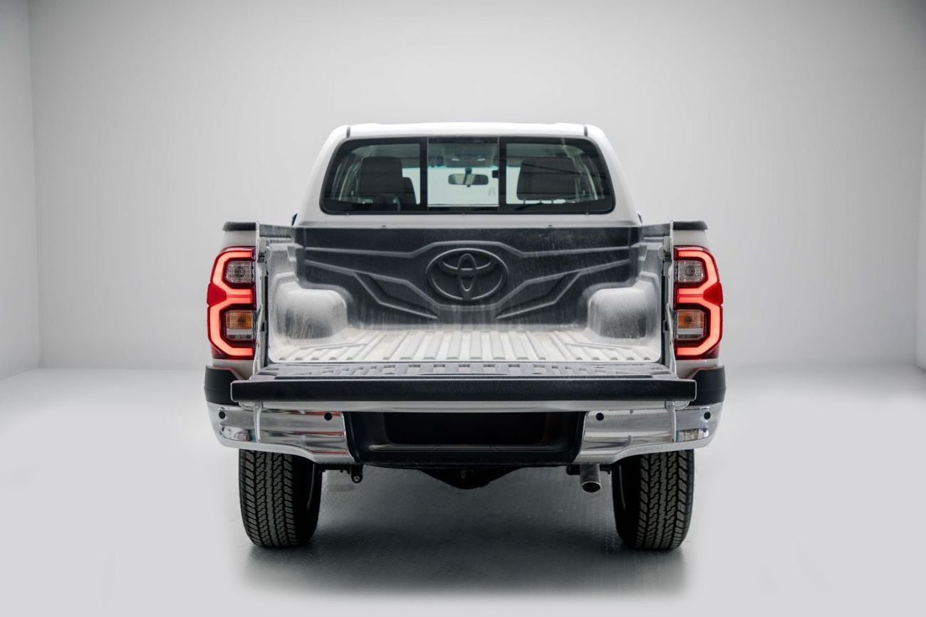 Toyota Hilux SR5 2.8L - Platinum White Inside Black | Export Only