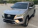 Toyota Fortuner VXR GCC specs interior and Exterior Excellent Condition V6 4.0L