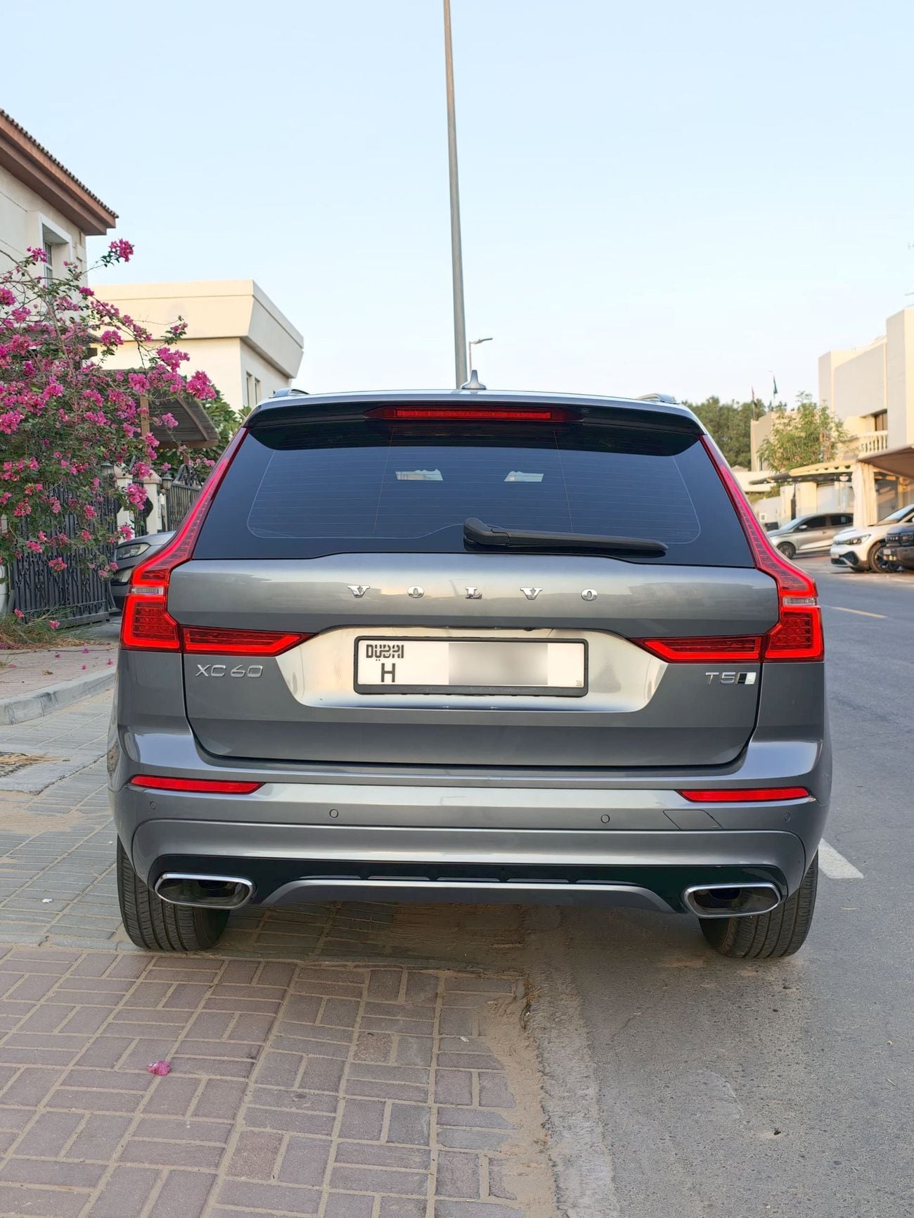 Volvo XC60 R DESIGN