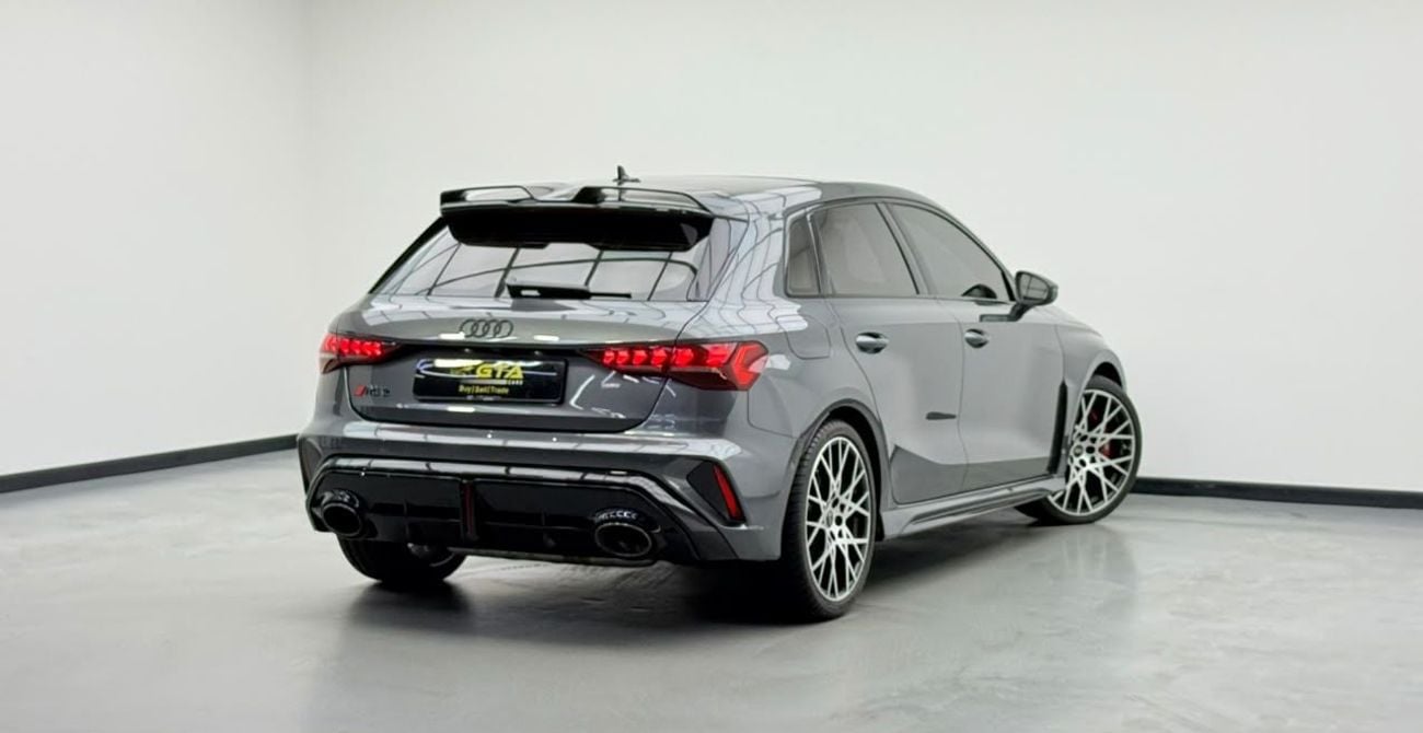 Audi RS3 TFSI SPORTBACK 2026 Audi RS3 Sportback, 2030 Audi Warranty + Service Pack, Carbon Fiber Package, Low Km, GCC