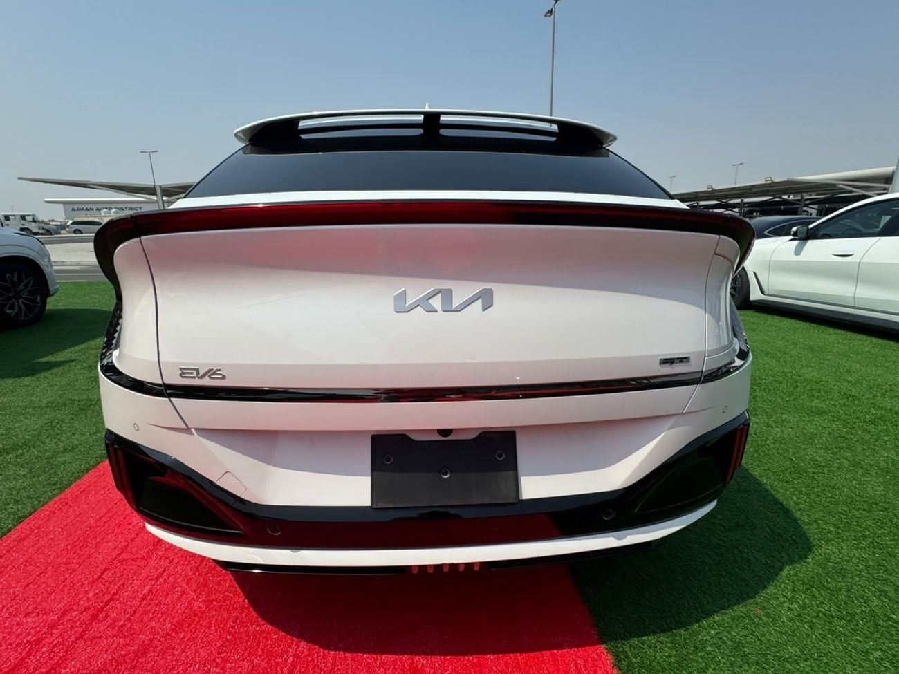 Kia EV6 FULL OPTION | CANADIAN SPECS | ELECTRIC PERFORMANCE Model: 2023 Trim: GT Powertrain: Dual Electr