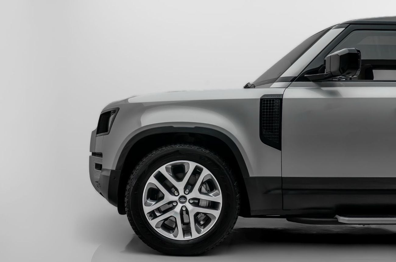 لاند روفر ديفندر 110 HSE P400