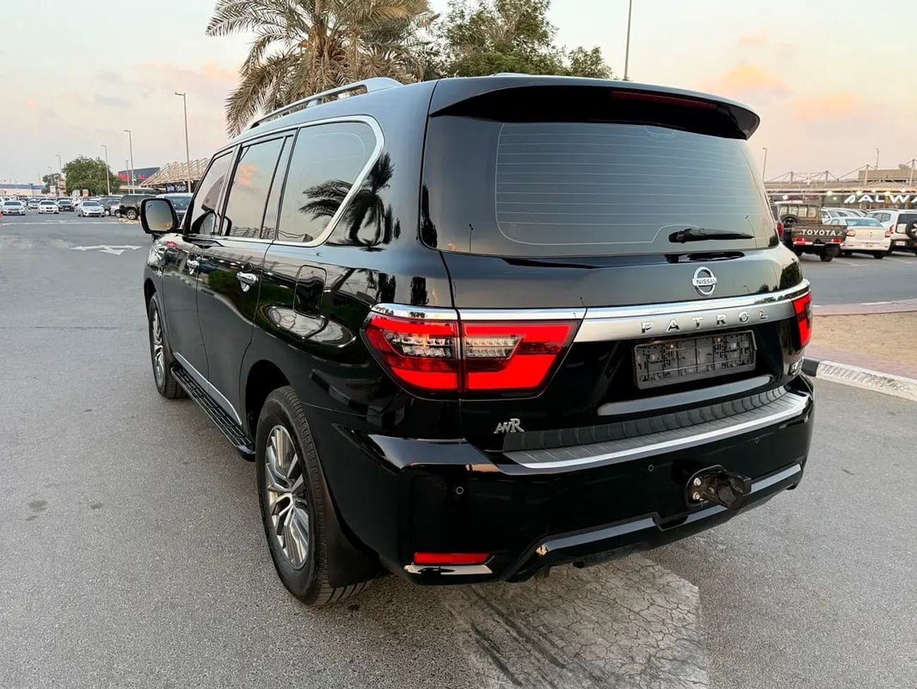 Nissan Patrol LE TITANIUM GCC Specs - Excellent Condition!