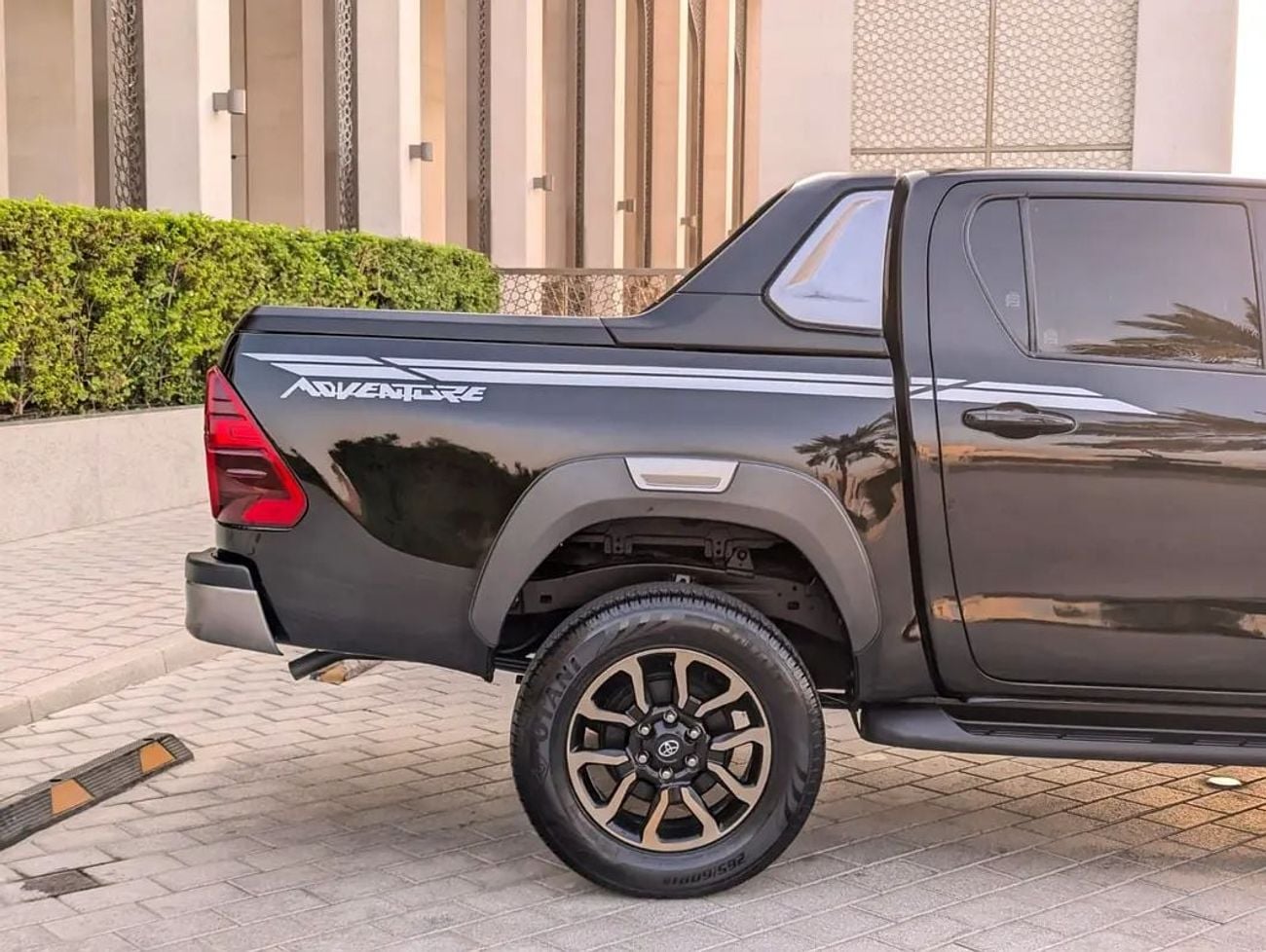 Toyota Hilux ADVENTURE Toyota Hilux Adventure 2020 GCC Specs Facelifted 2025 V4 2.7L Interior and Exterior well-maintained