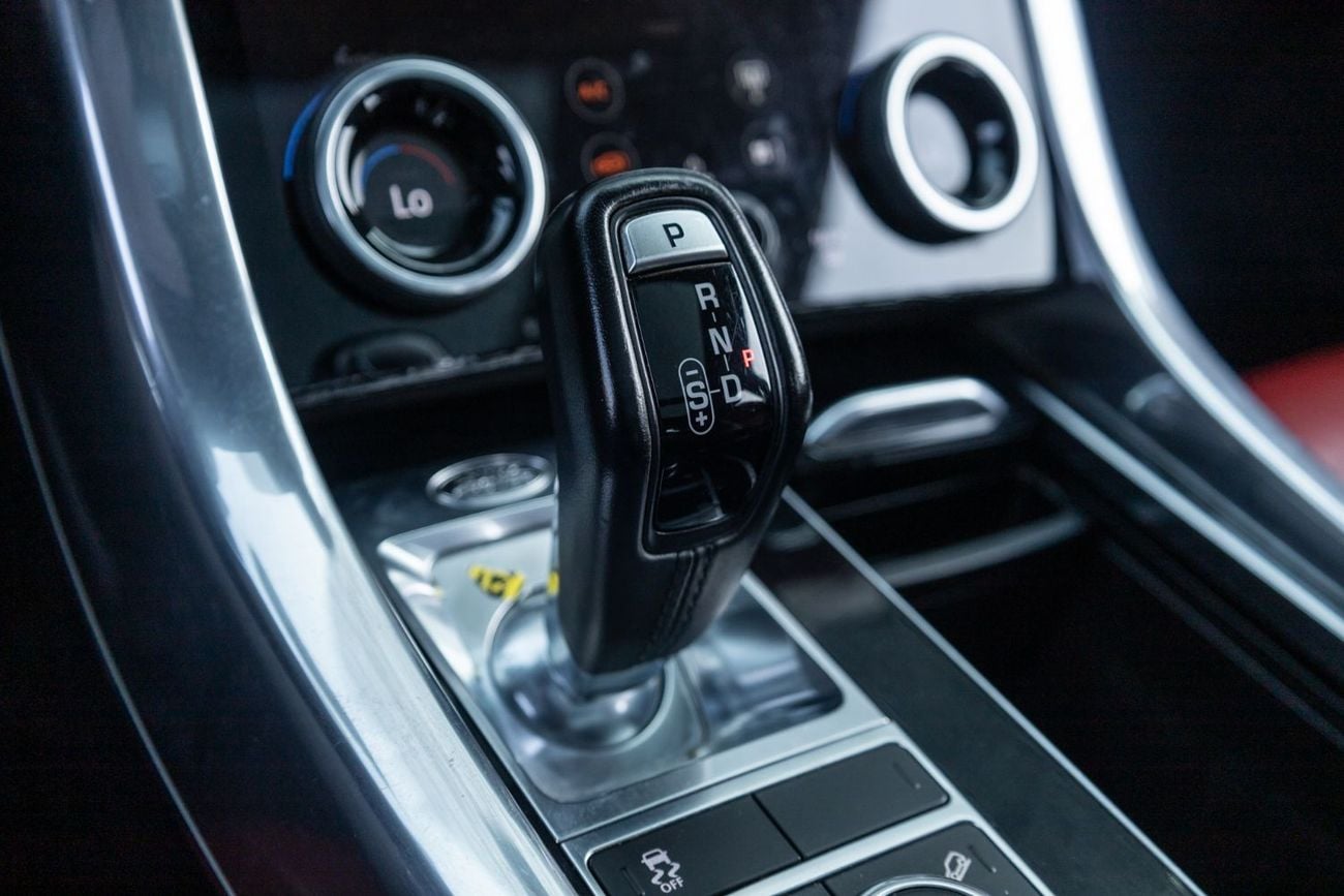 لاند روفر رينج روفر سبورت HSE 3.0L (335 HP)