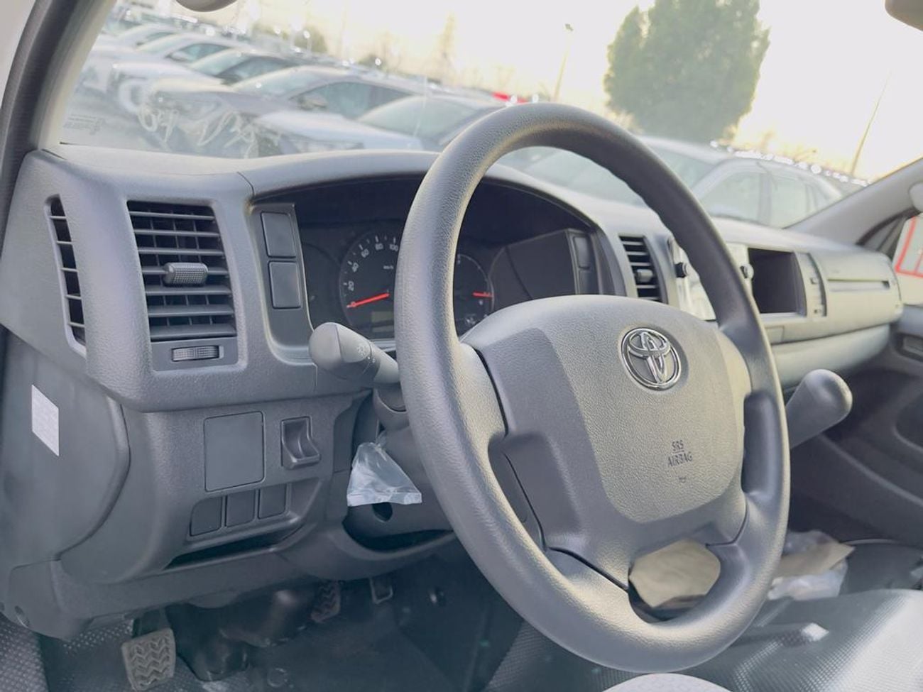 تويوتا هاياس GL Toyota Hiace High Roof