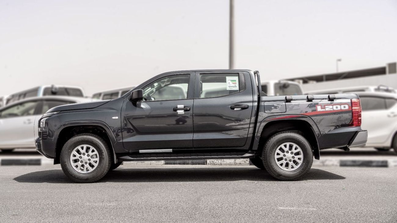 Mitsubishi L200 GL 2026 Mitsubishi L200 GLX 2.4L MT Petrol (Gray-Black)