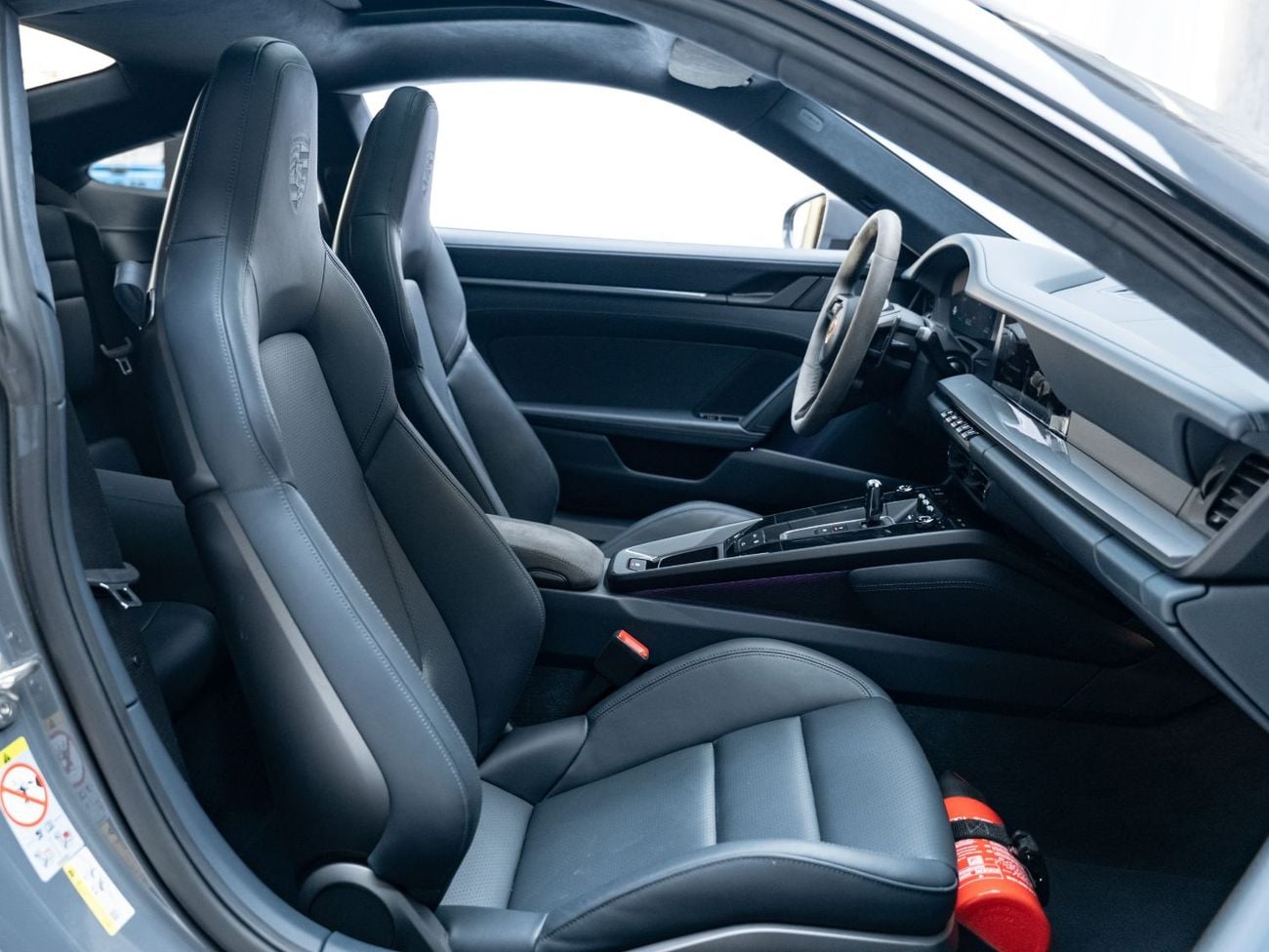 Porsche 911 CARRERA