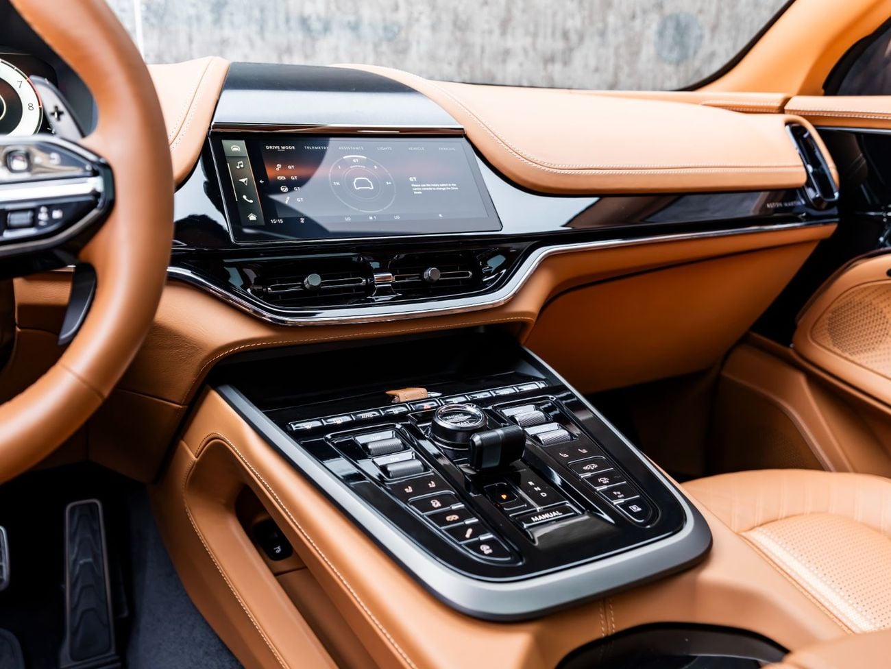 Aston Martin Dbx707 STANDARD BACK TO DUBAI | BACK IN MOTION | 2025 Aston Martin DBX 707, Aston Martin Warranty + Service Contract