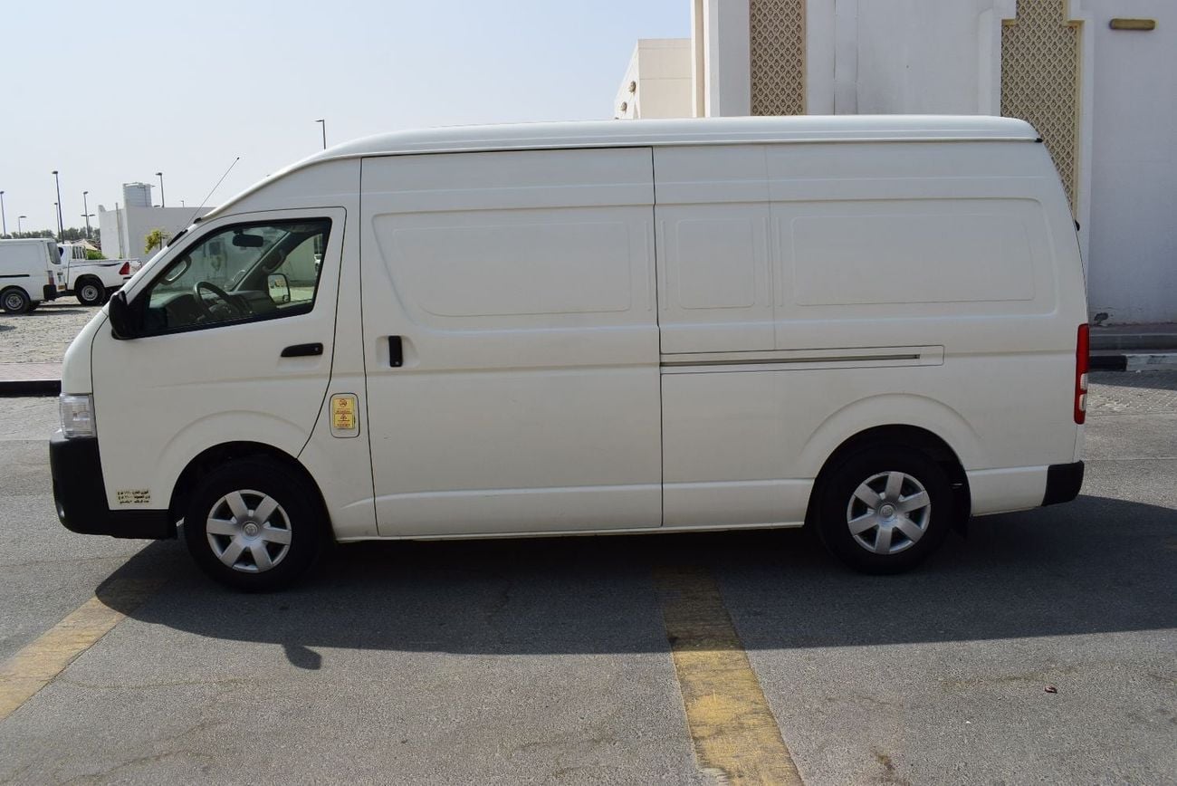 Toyota Hiace GL Toyota Hiace Highroof Van 2.7 Ltr, model:2023