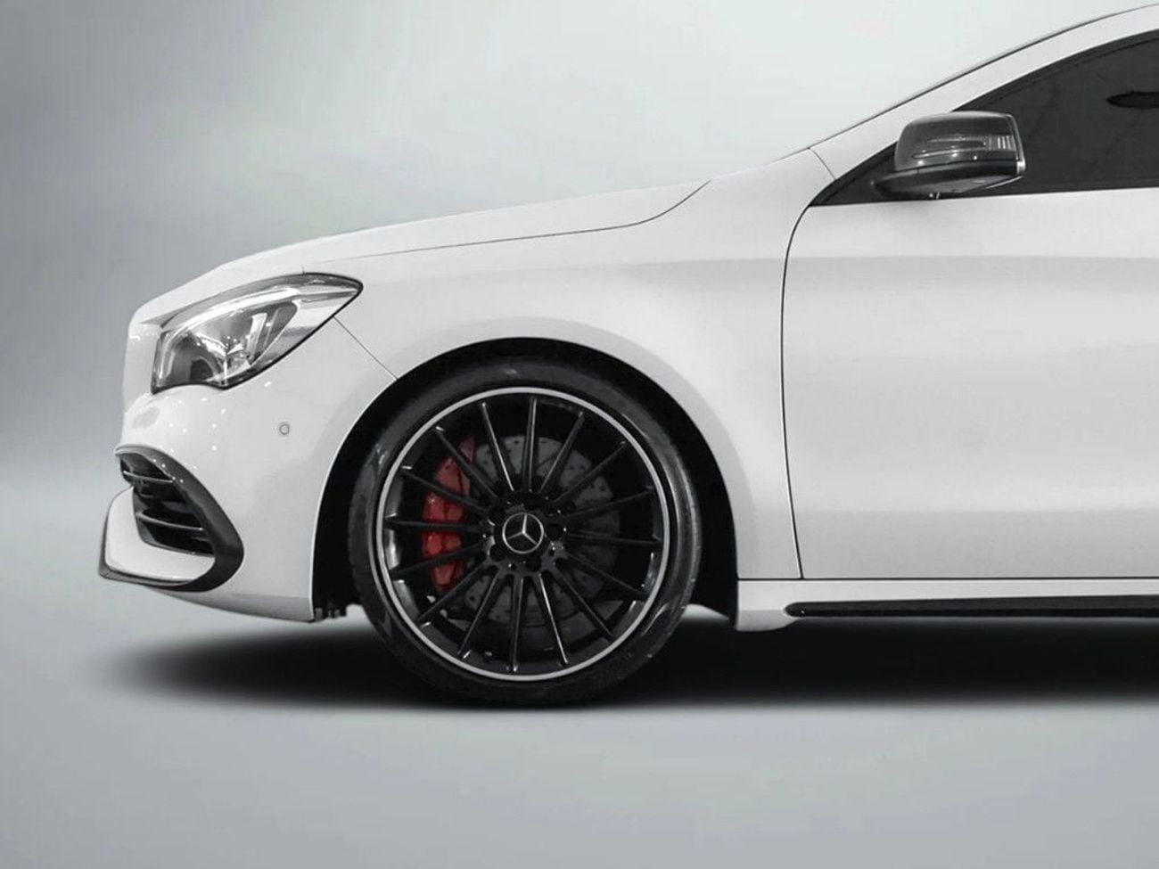 Mercedes Benz CLA 45 AMG AMG 2.0L