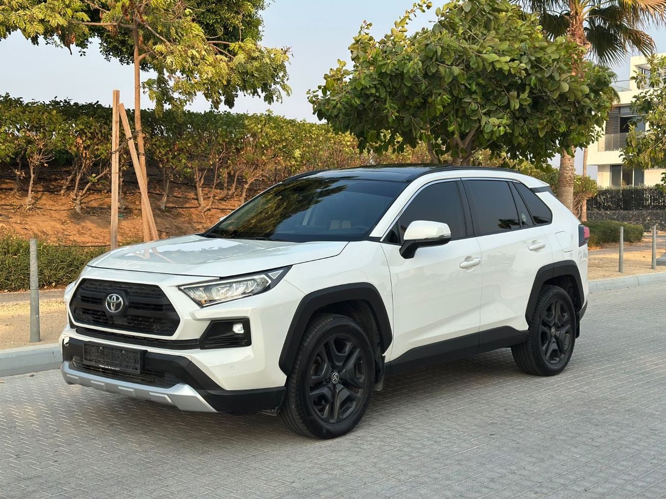 Toyota RAV4 ADVENTURE