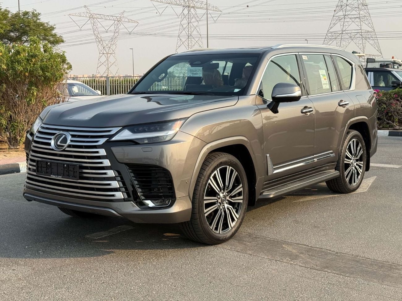 Lexus LX700h SIGNATURE BRAND NEW GCC SPEC UNDER WARRANTY AND SERVICE