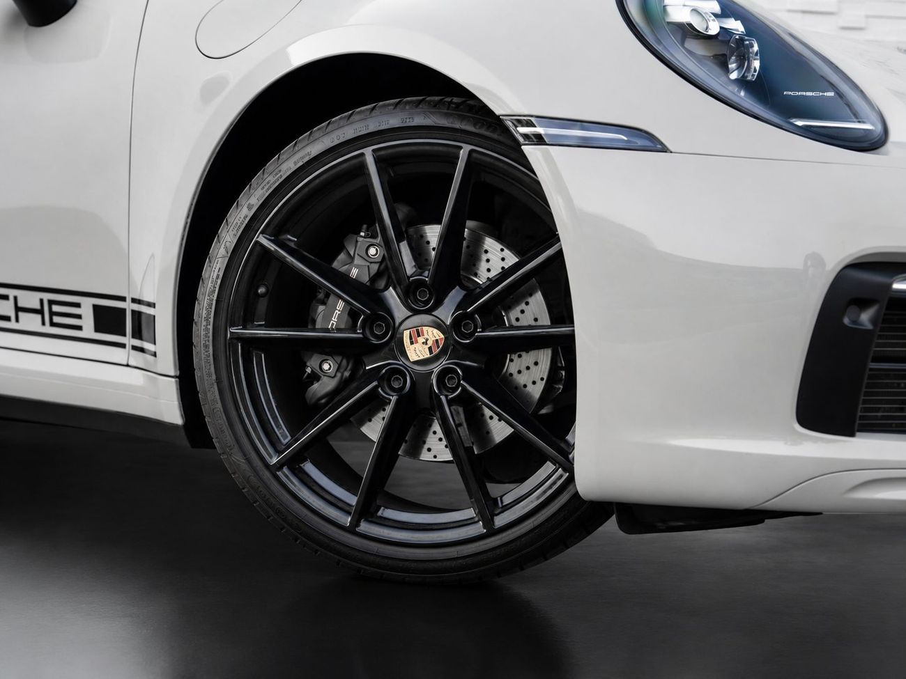 بورش 911 CARRERA Porsche 911 Carrera 2024