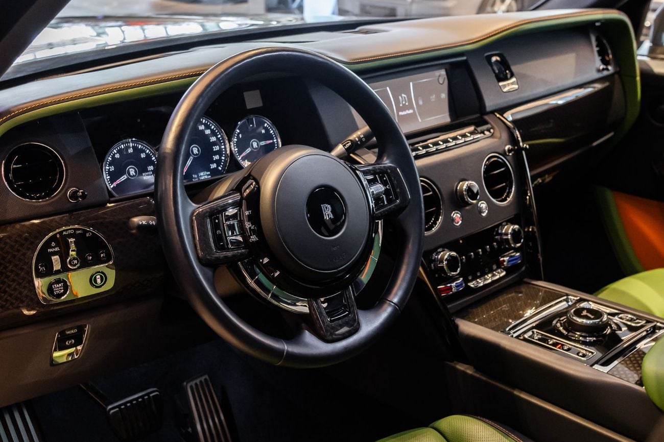 Rolls Royce Cullinan BLACK BADGE