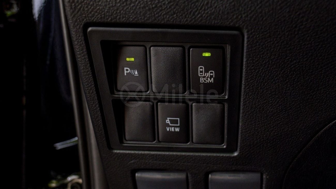 تويوتا هيلوكس GR SPORT TOYOTA HILUX DC