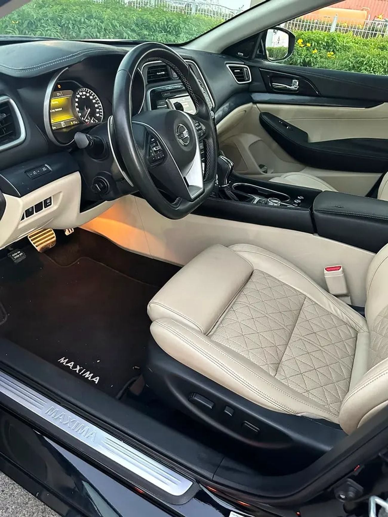 نيسان ماكسيما إس آر FULL OPTION GCC SPECS SINGLE OWNER ORIGINAL PAINT