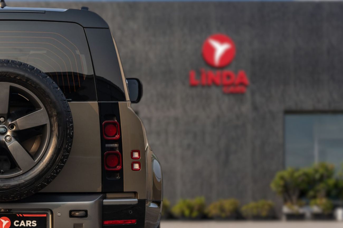 Land Rover Defender 110 X-DYNAMIC SE P300