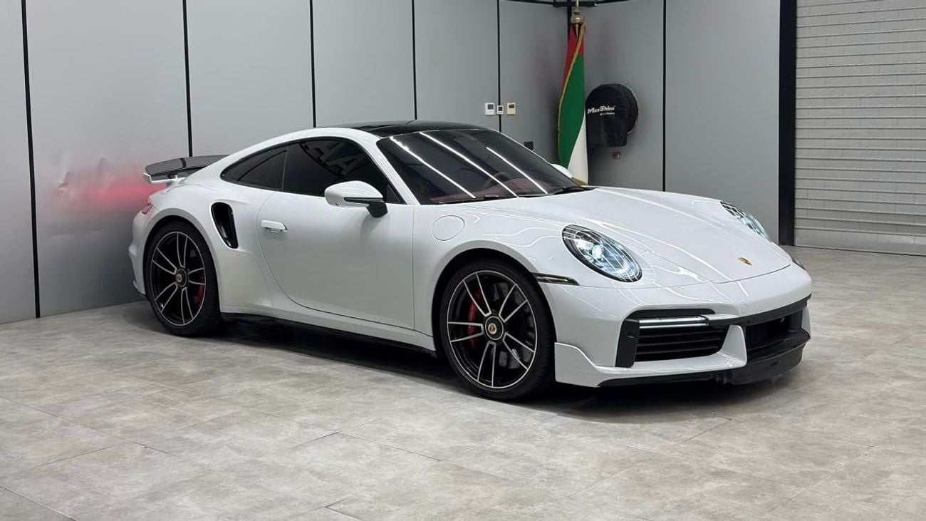 Porsche 911 TURBO GCC under warranty