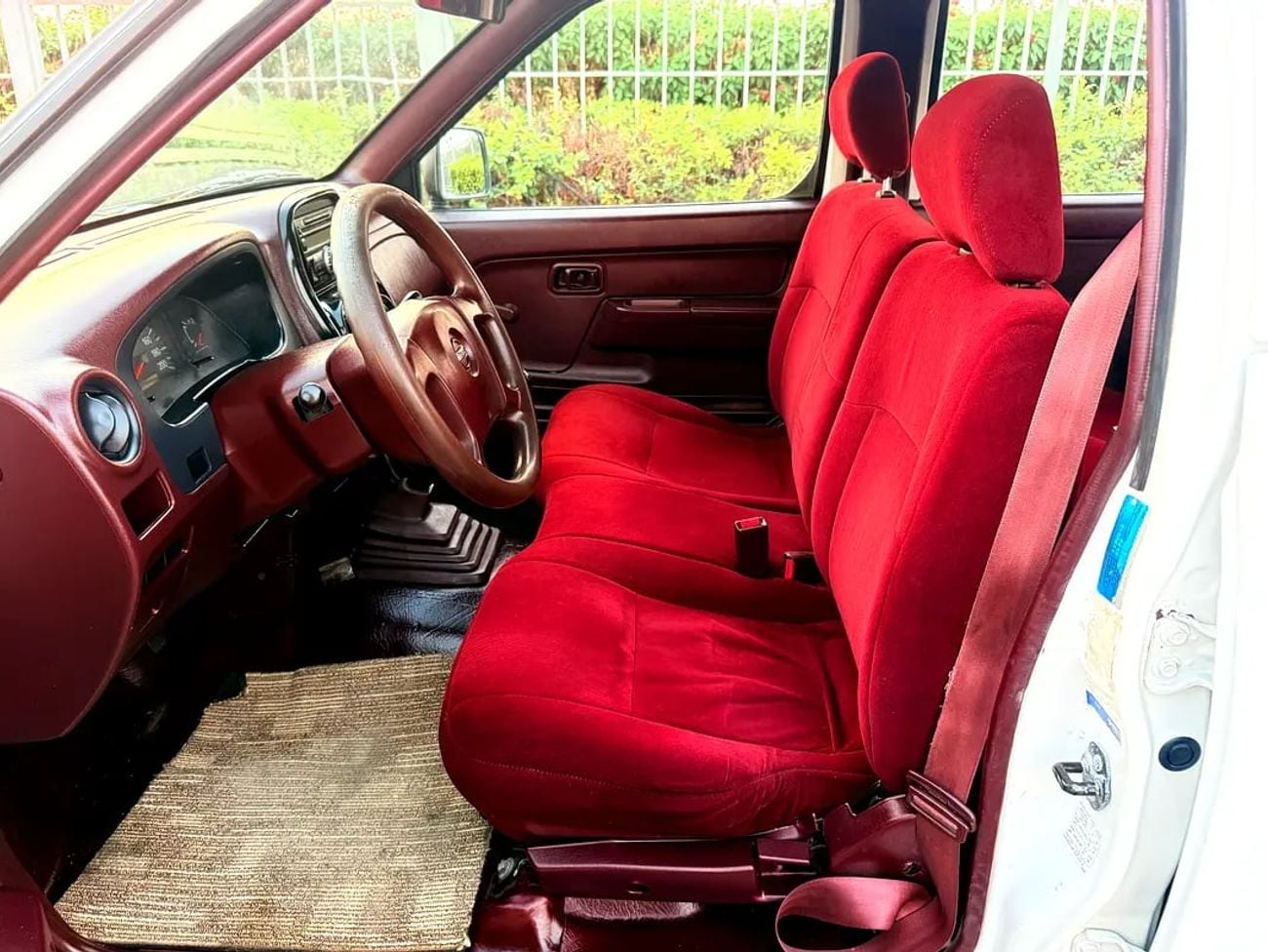 Nissan Pick Up STANDARD Double Cab GCC Specs